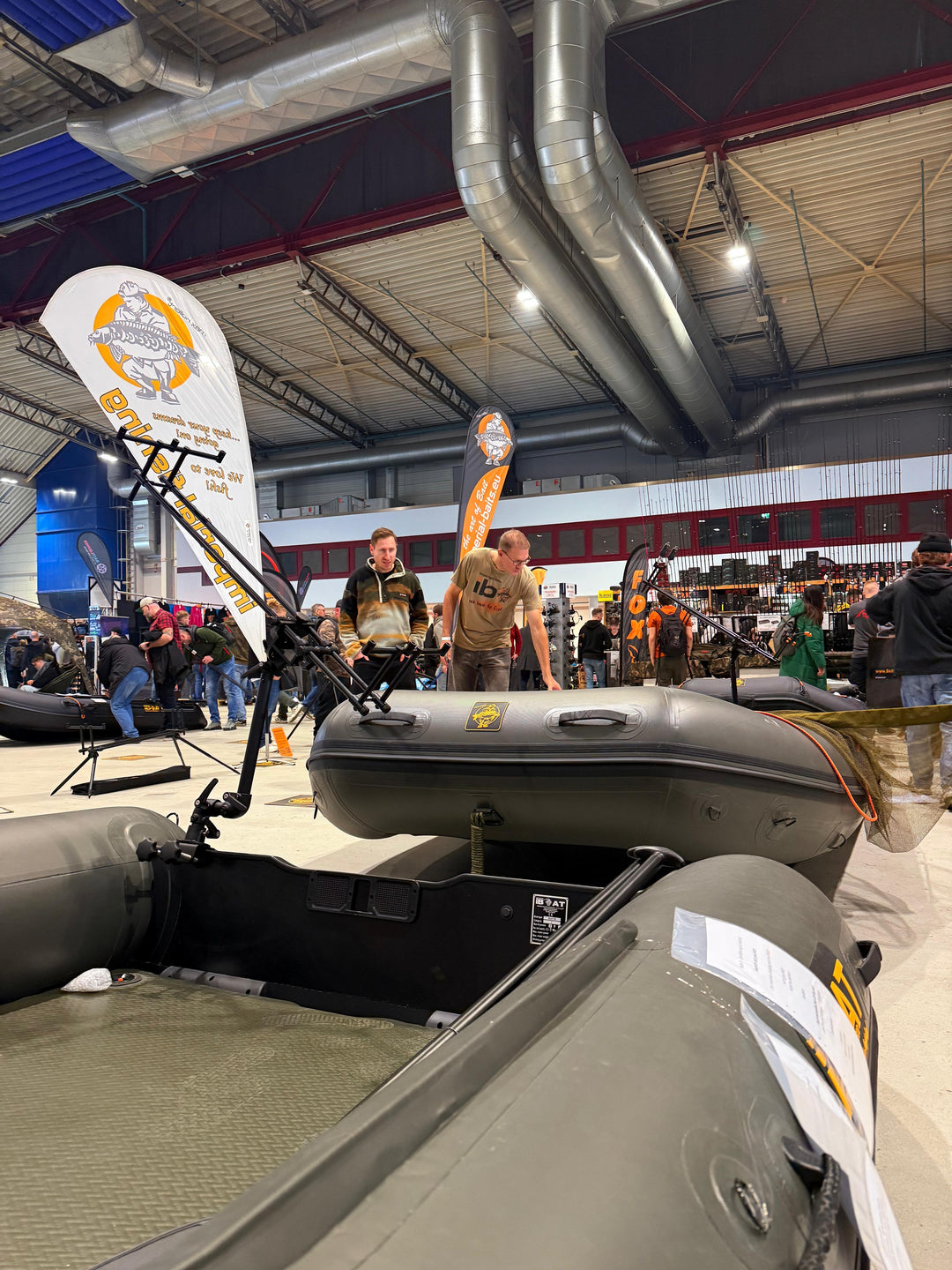 iboat 400 zelt iBoat 400 Extrabreit – Bootsangeln mit Komfort und Stabilität – Imperial  Fishing GmbH