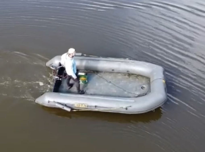 iboat 400 zelt iBoat 400 Extrabreit – Bootsangeln mit Komfort und Stabilität – Imperial Fishing GmbH